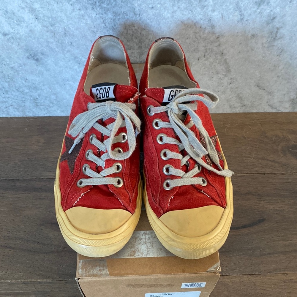 Authentic Golden Goose V -Star red suede sneakers